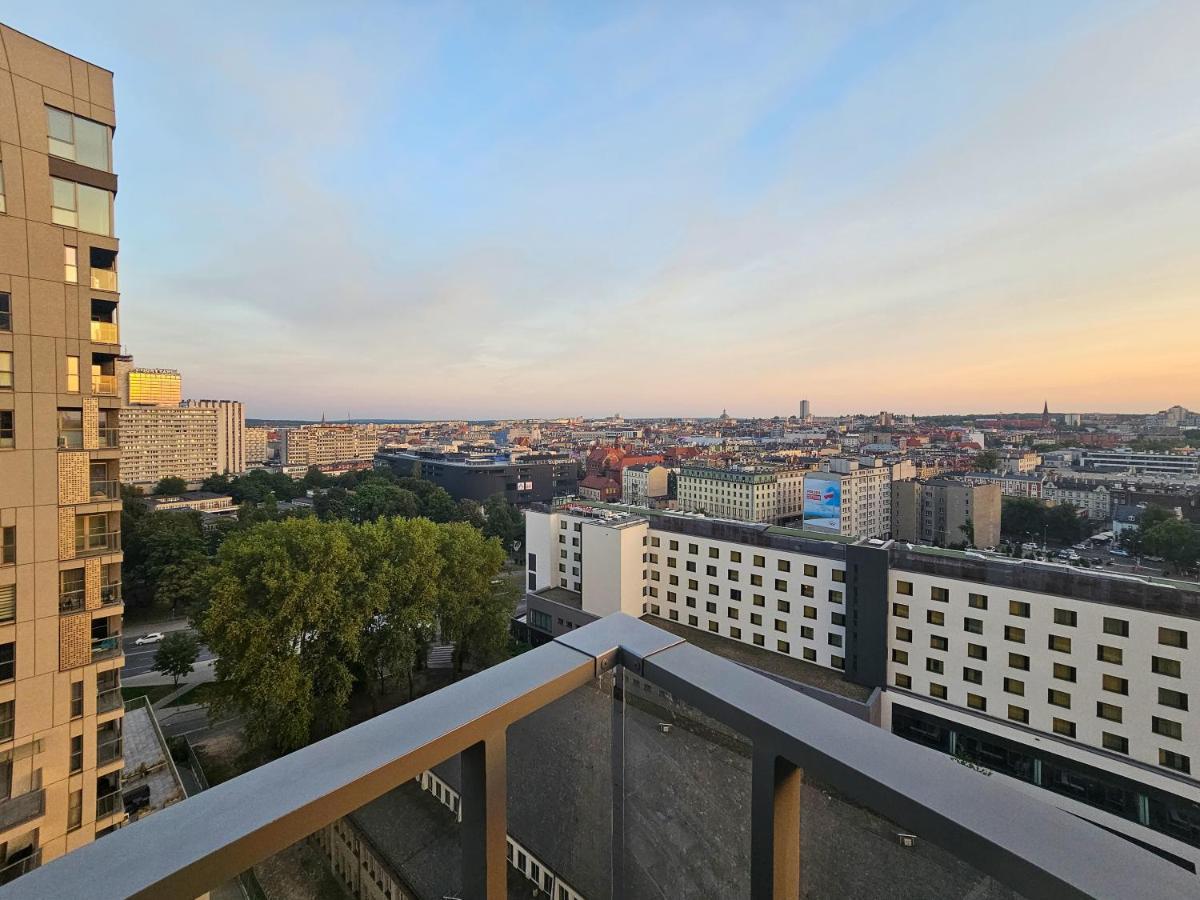 Urban Apartments Luxury Skyline Sokolska Towers 30A, 2 Free Garages, Gym & Sauna, Self Check-In Katowice Exterior foto