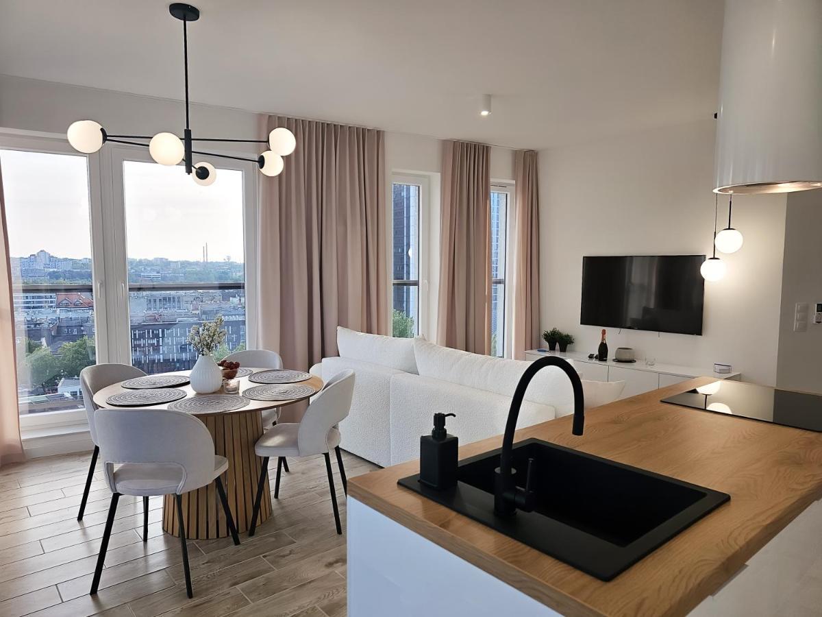 Urban Apartments Luxury Skyline Sokolska Towers 30A, 2 Free Garages, Gym & Sauna, Self Check-In Katowice Exterior foto